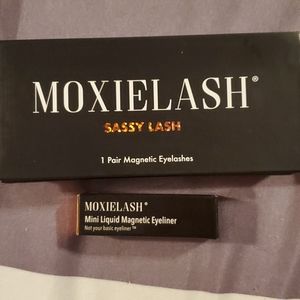SOLD******Sassy style Moxie Lashes